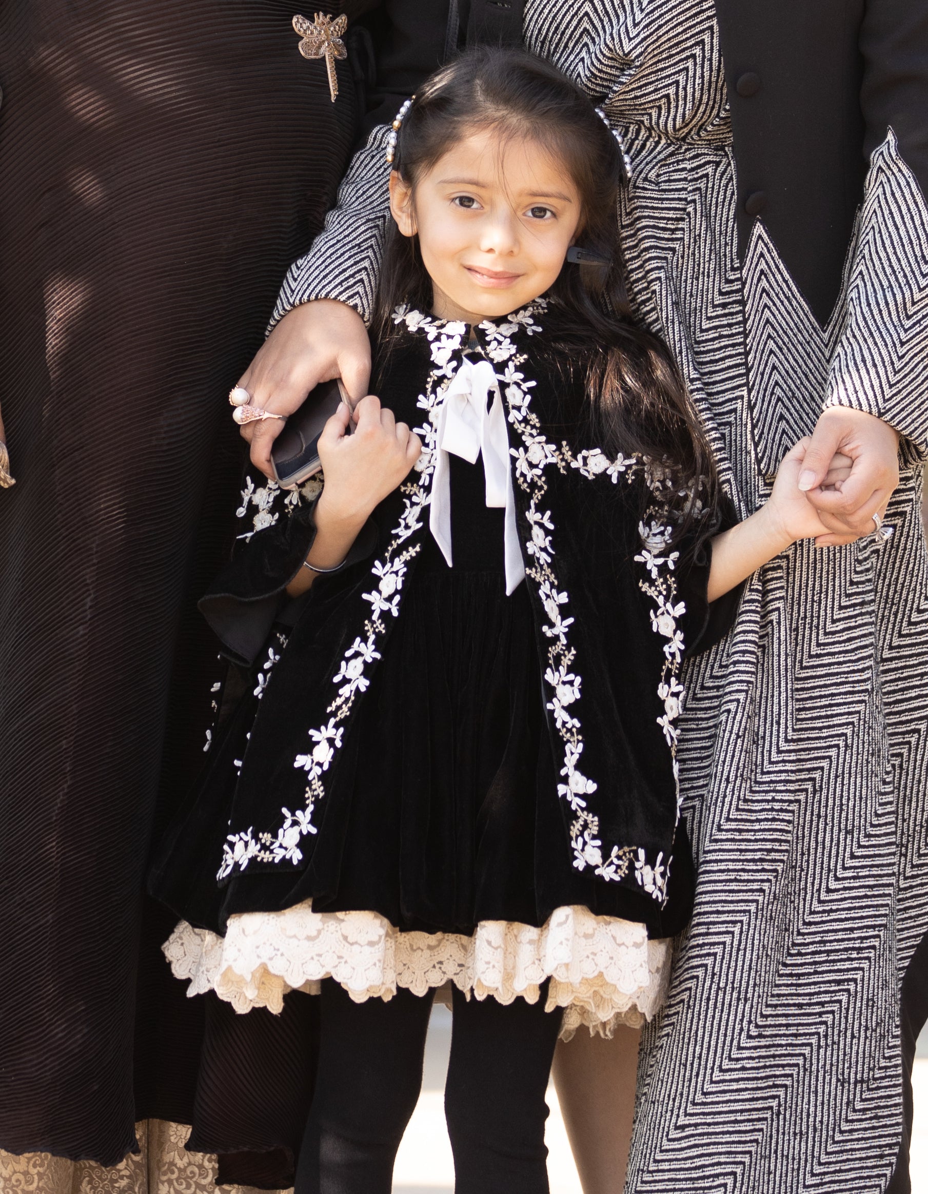The Floral Velvet Cape (Black)
