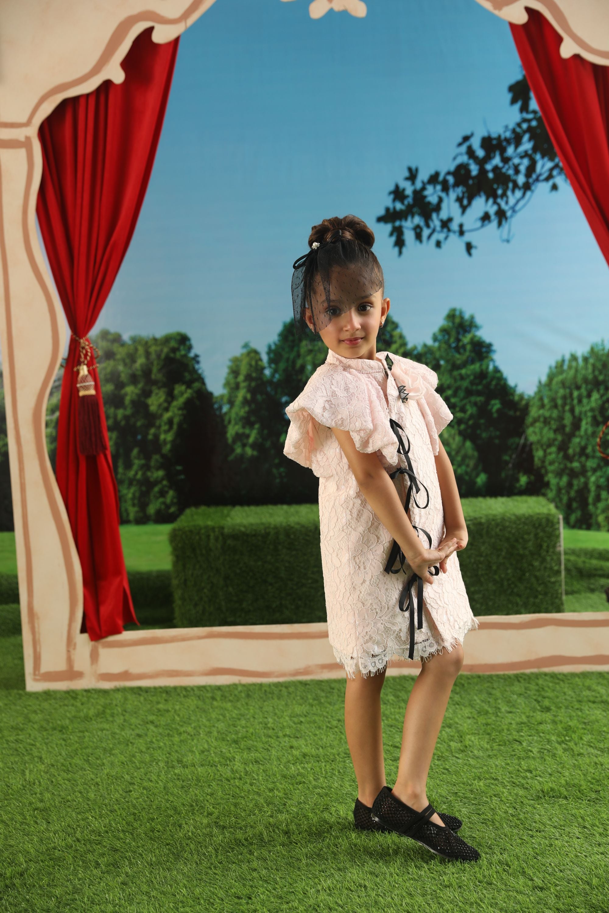 Black Bow Dot Mesh Clip