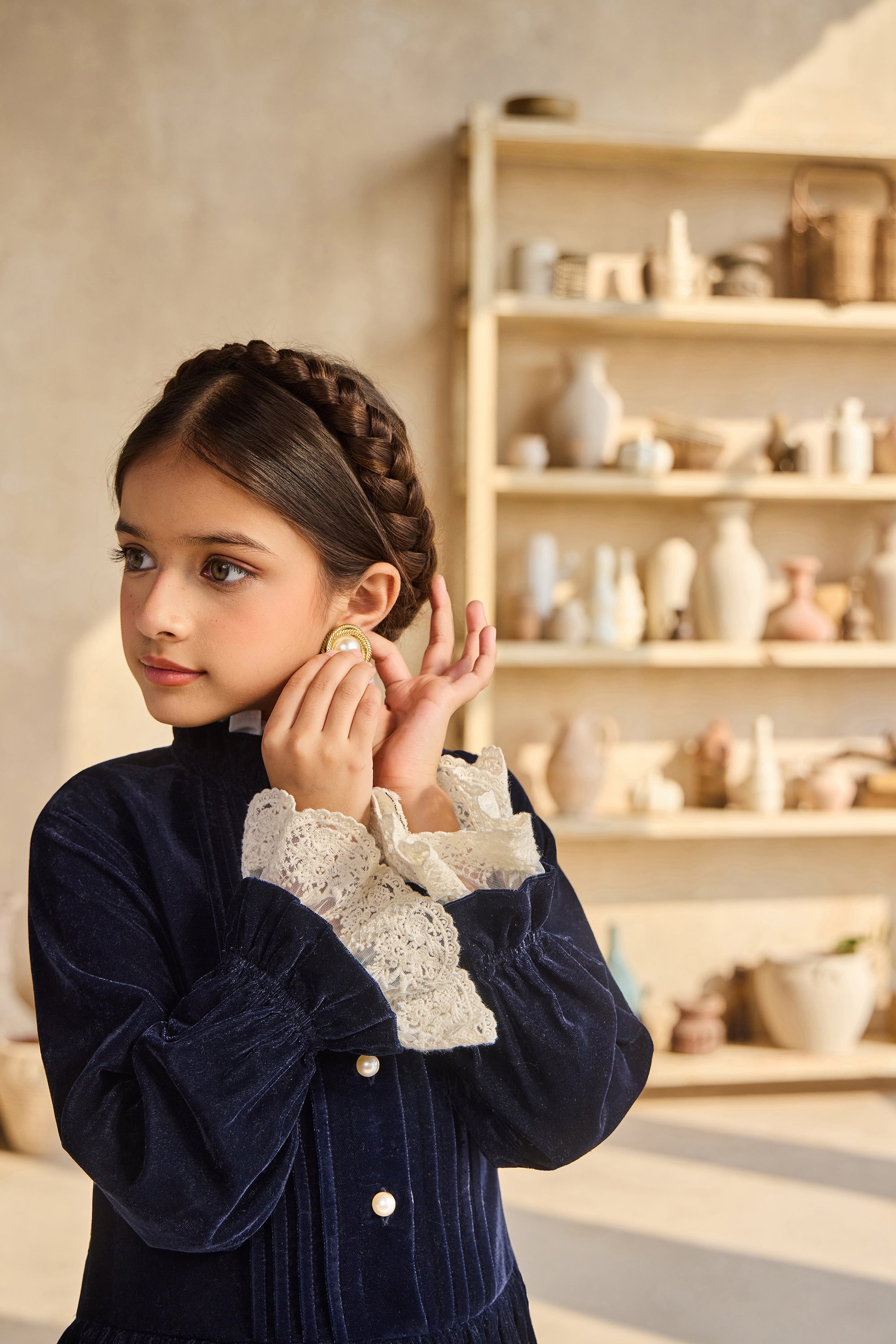The Lacy Velvet Taylor Long Dress (Navy Blue)