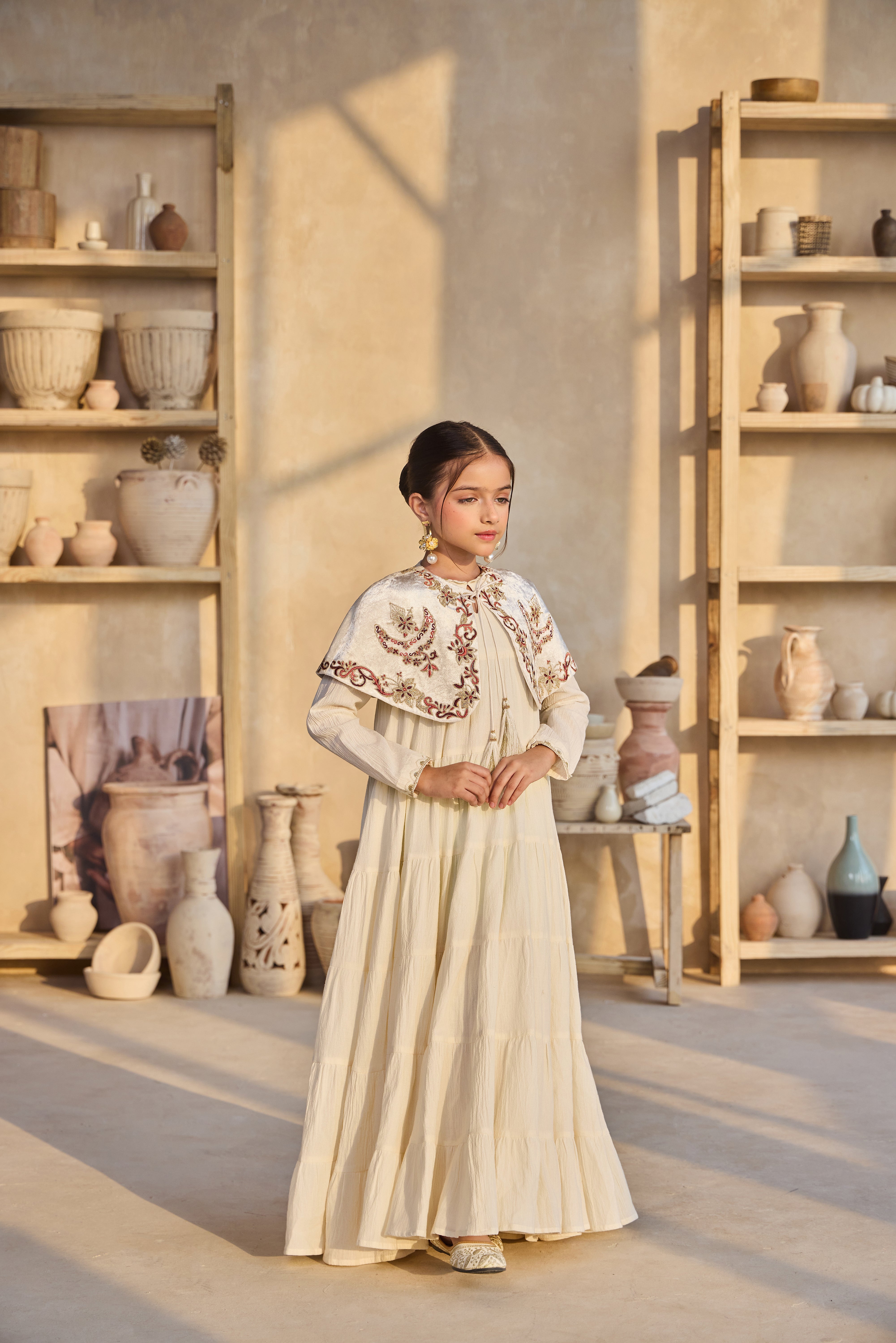 Saher Short Cape with Cia Full Sleeves Jalabiya (Set of 2)