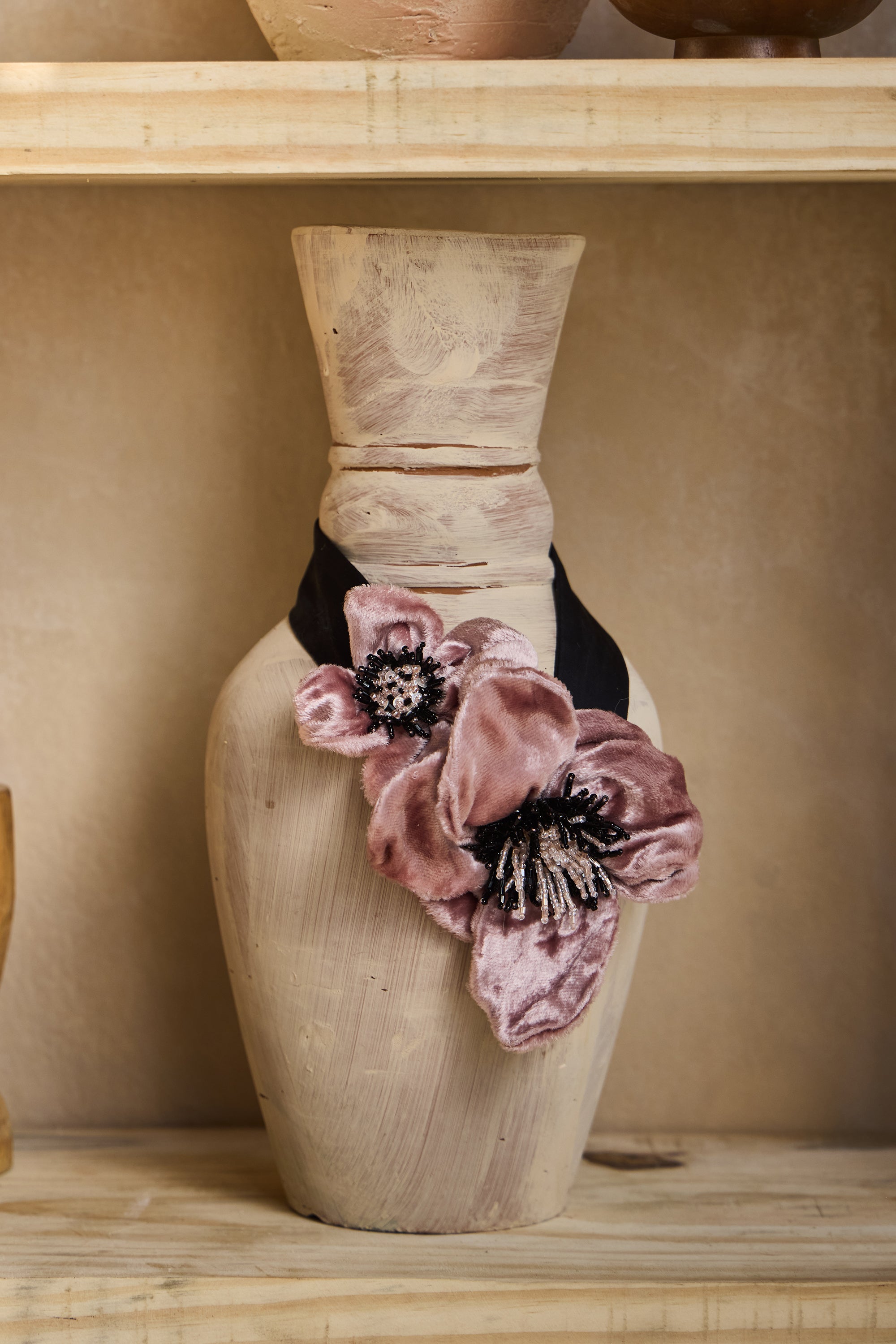 Velvet Rose Neckband