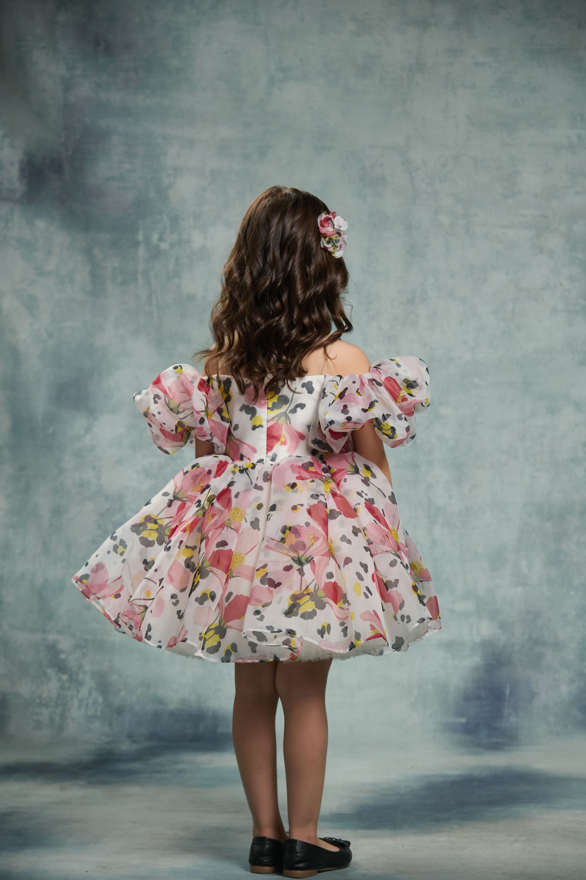 Giselle Floral Clip