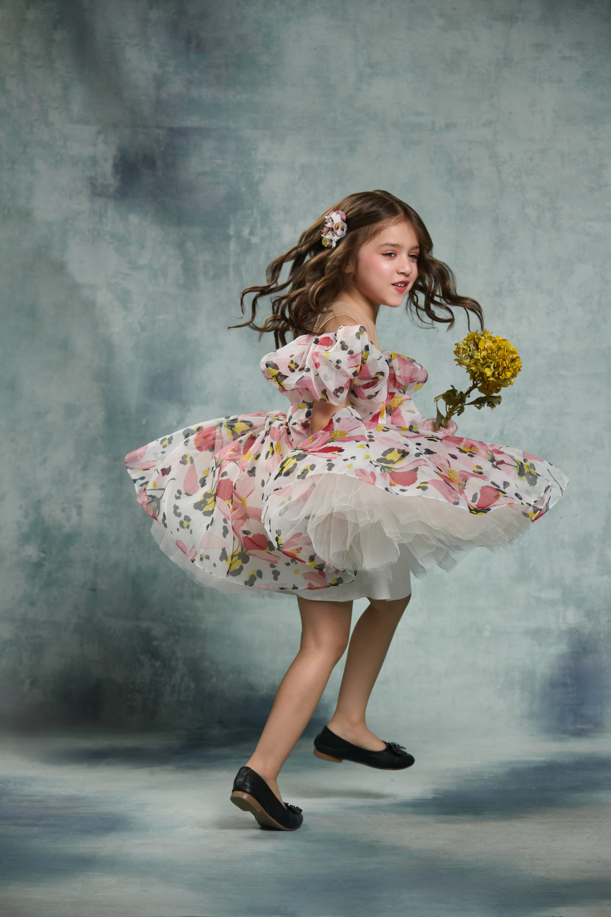 Giselle Floral Clip