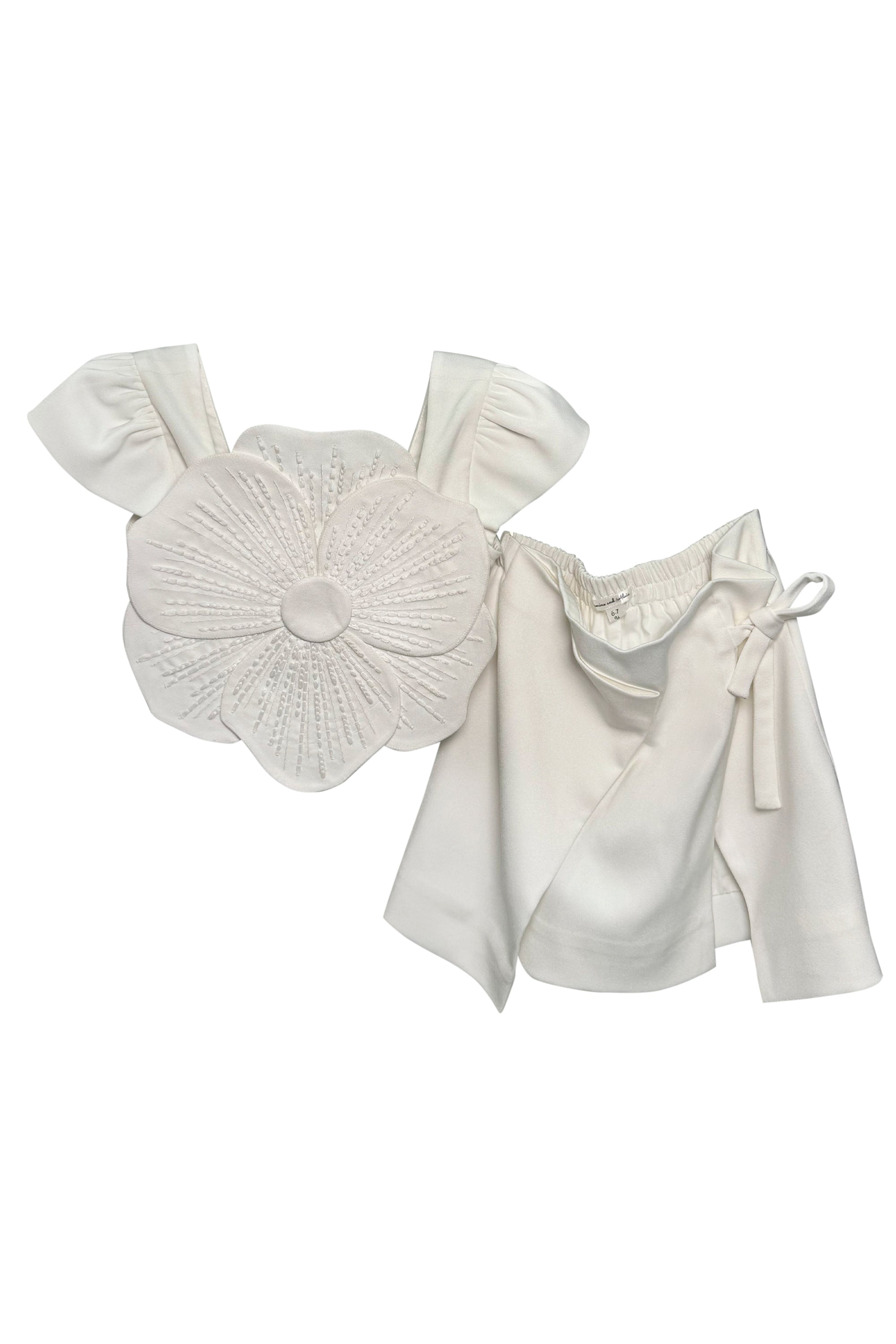 The Brienne Set with Sleeves (White)
