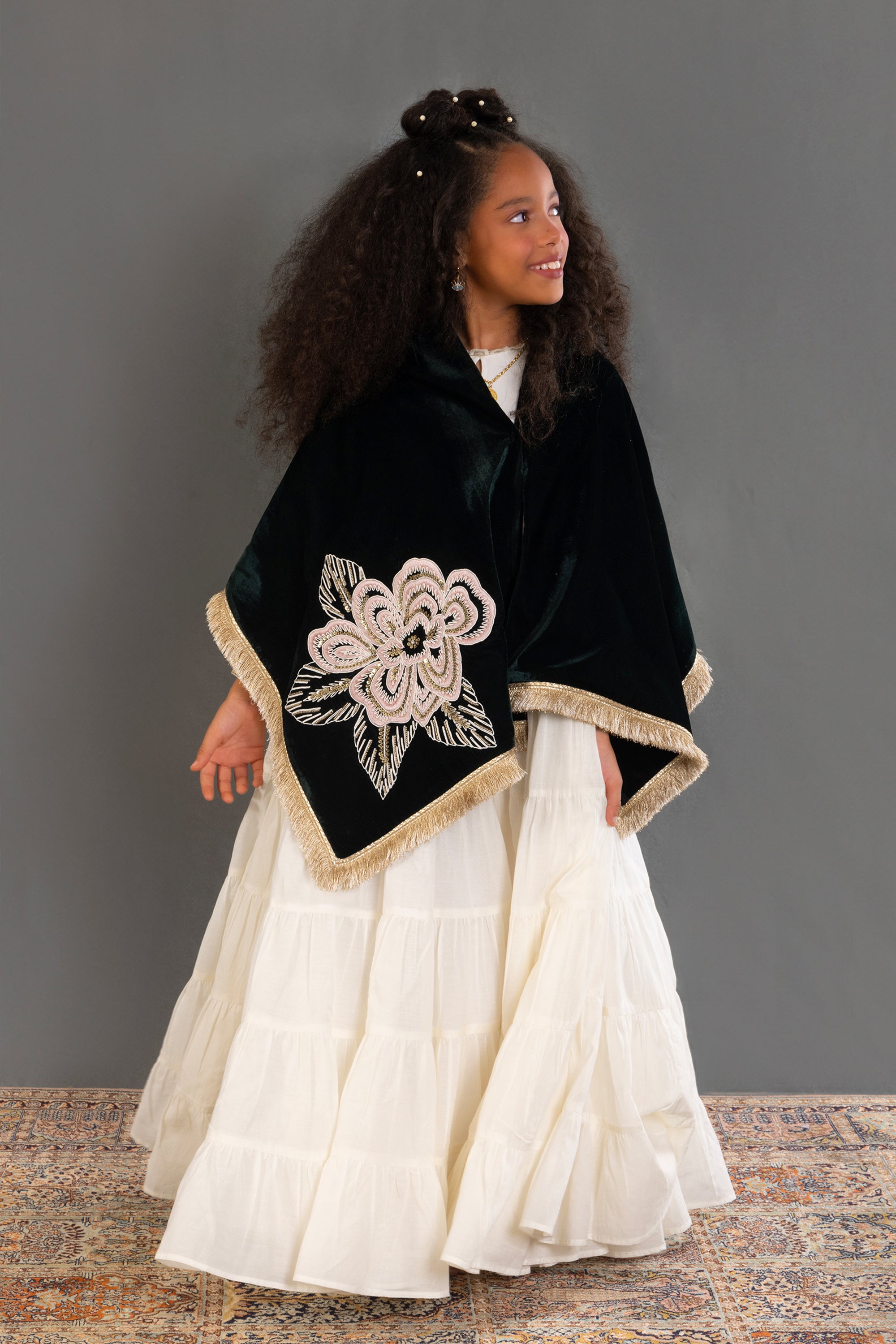 Green Velvet Shawl with Jalabiya