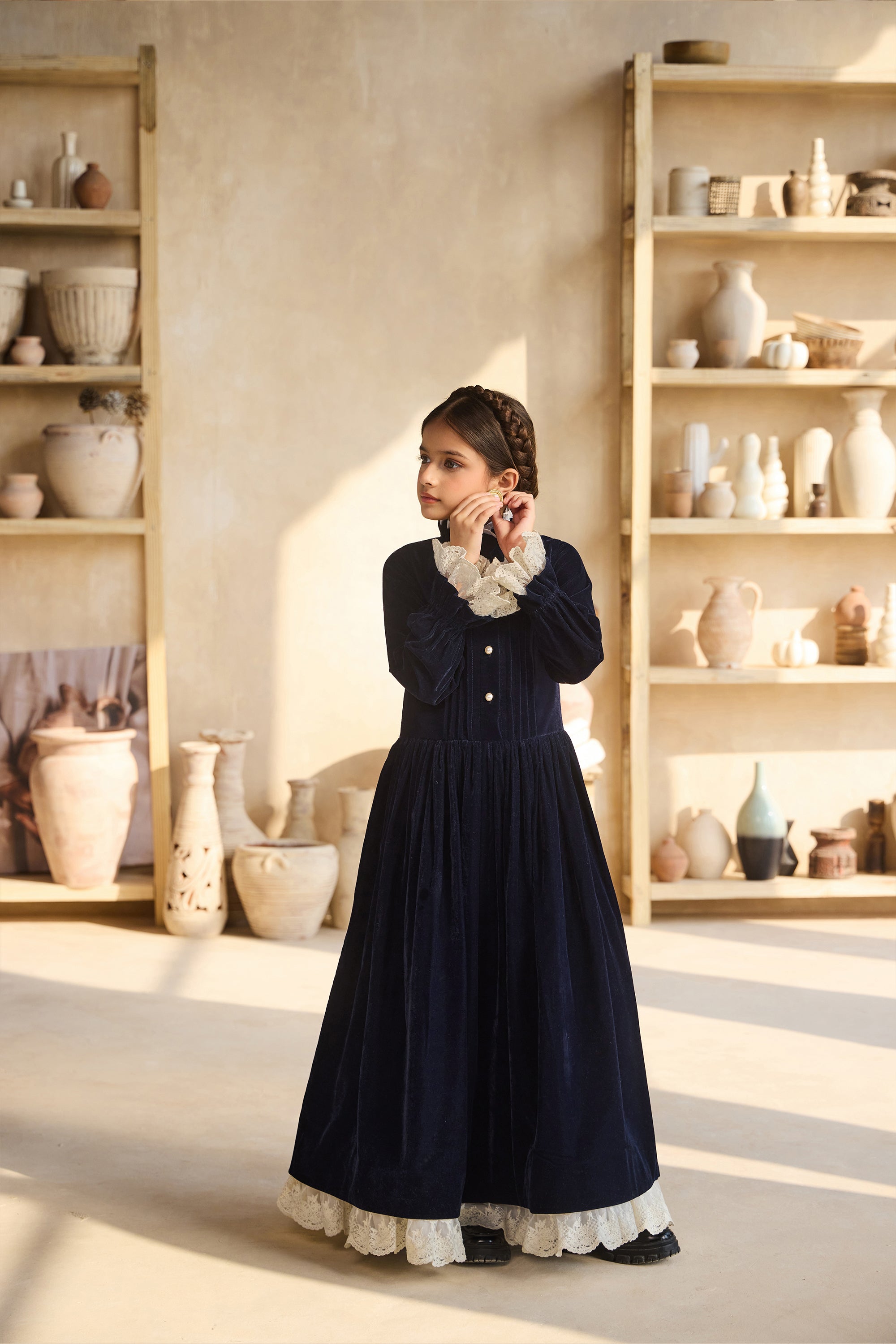 The Lacy Velvet Taylor Long Dress (Navy Blue)