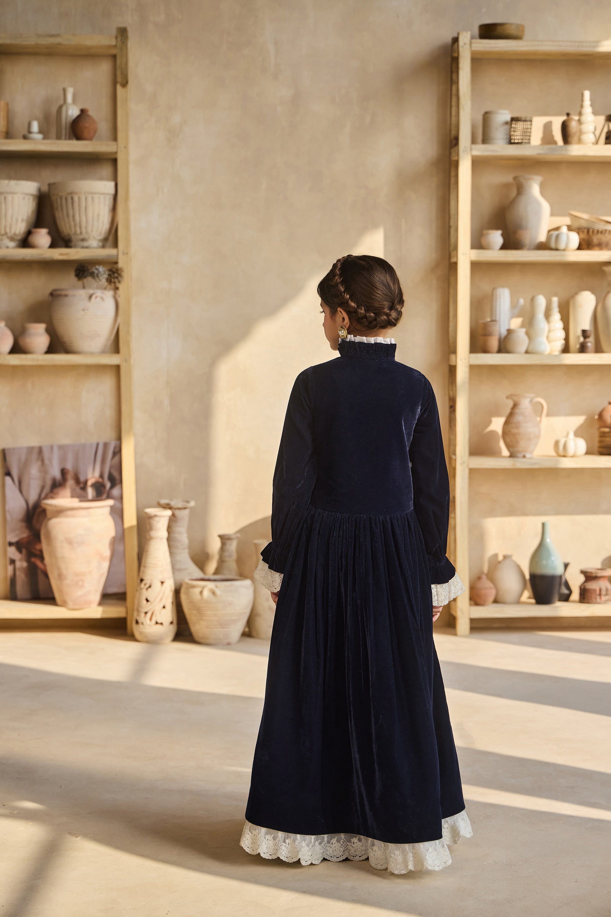 The Lacy Velvet Taylor Long Dress (Navy Blue)