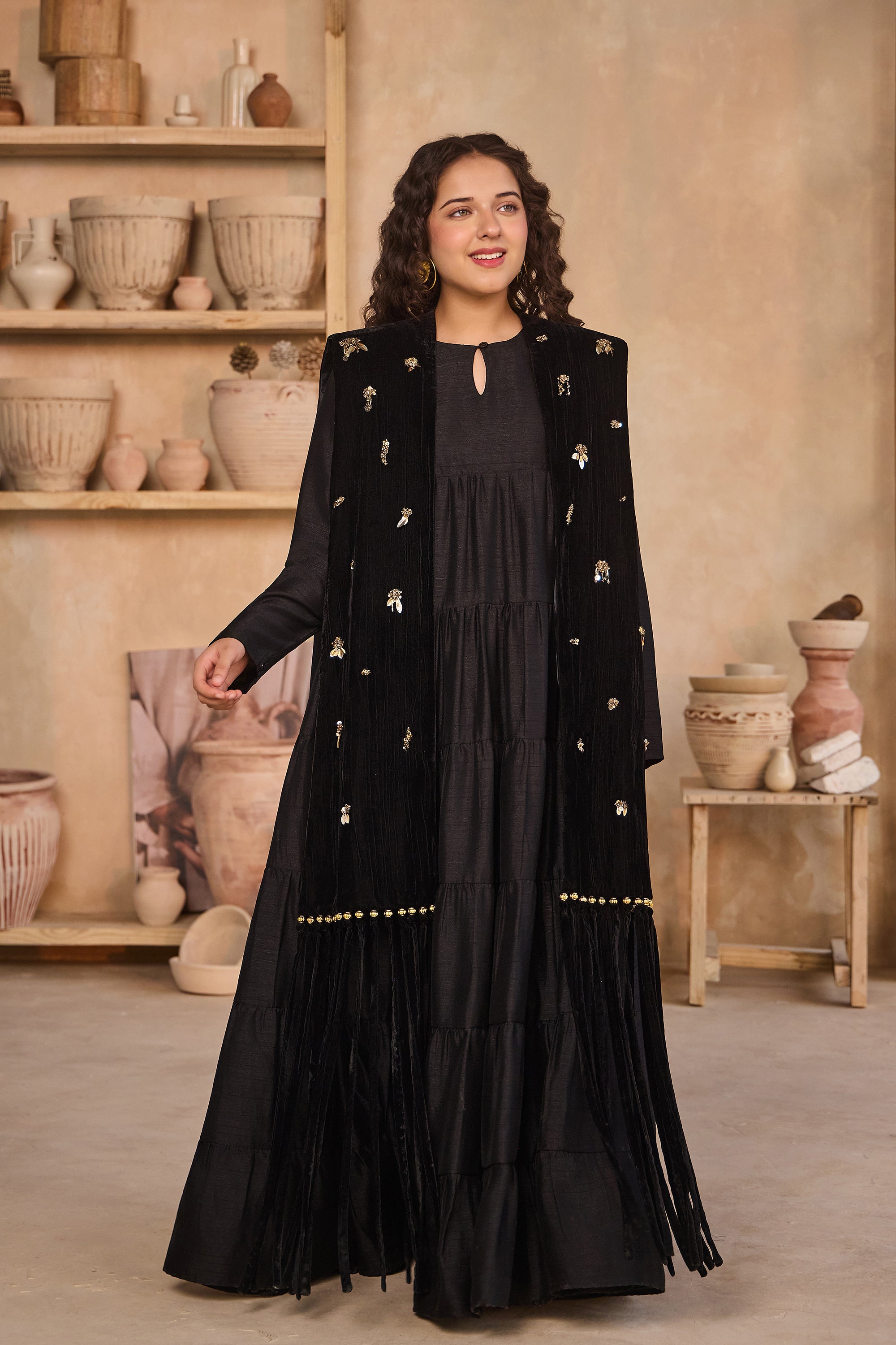 Alaida Cape with Laiba Jalabiya (Set of 2)