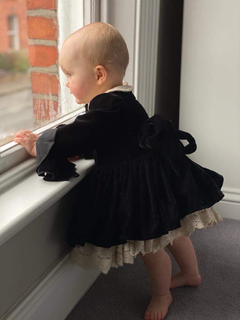 The Vintage Velvet Dress (Black)